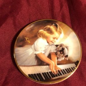 Pemberton & Oakes Donald Zoltan Miniature Plate 1995